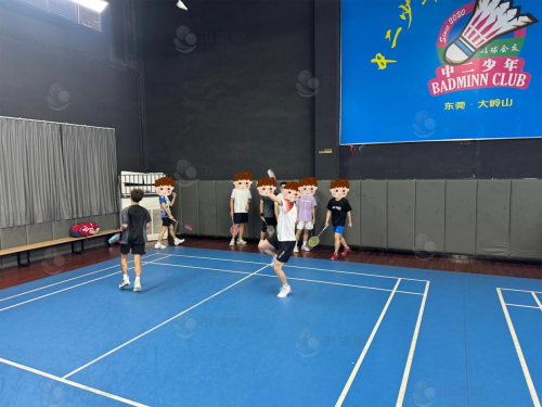 意的指尖触, 笑料百出